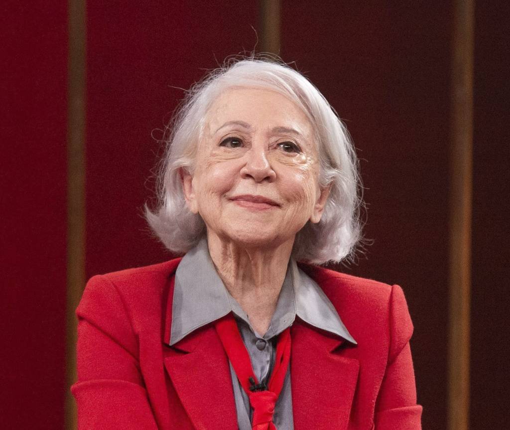 Eleita para Academia Brasileira de Letras, Fernanda Montenegro defende presença feminina