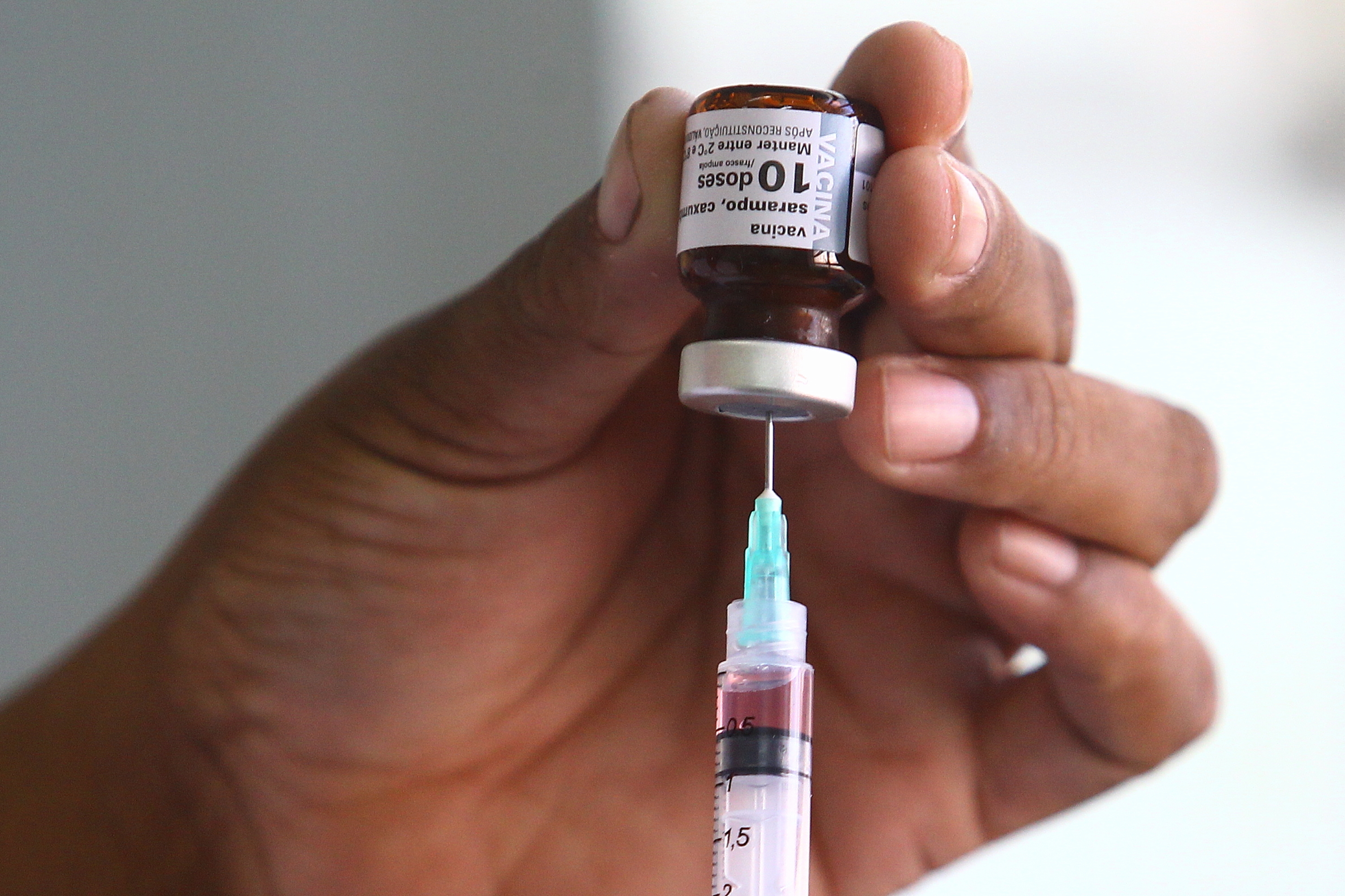 Erradicado há quase 20 anos, sarampo volta em epidemia preocupante nos EUA