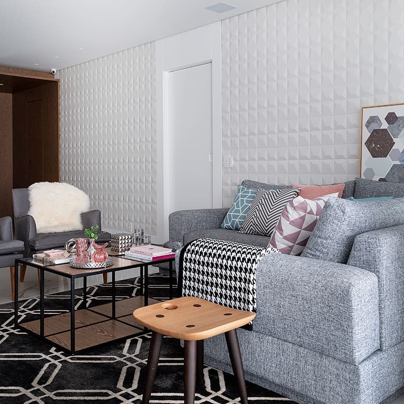 Aprenda a decorar a casa combinando estampas diferentes, sem medo de errar