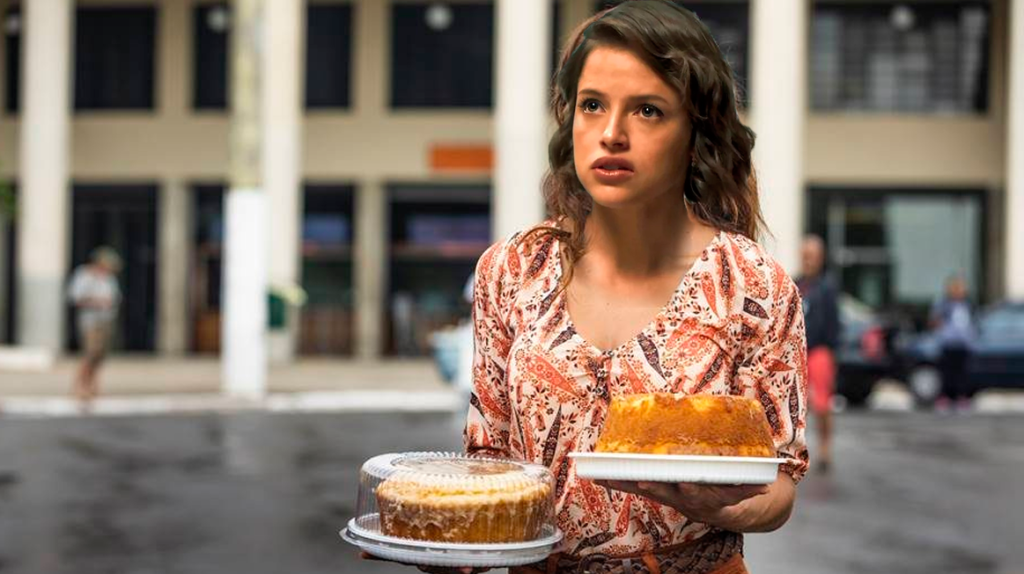 Maria da Paz fará Josiane vender bolo na rua em ‘A Dona do Pedaço’