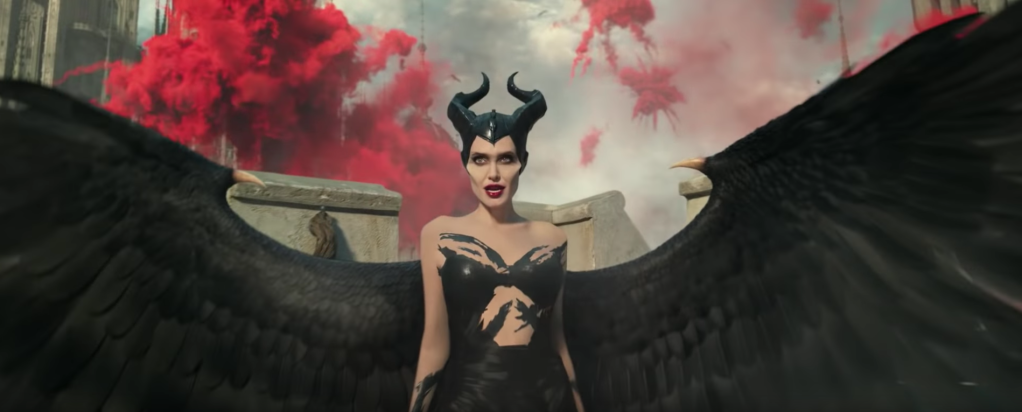 Angelina Jolie retorna poderosíssima no trailer de ‘Malévola: Dona do Mal’