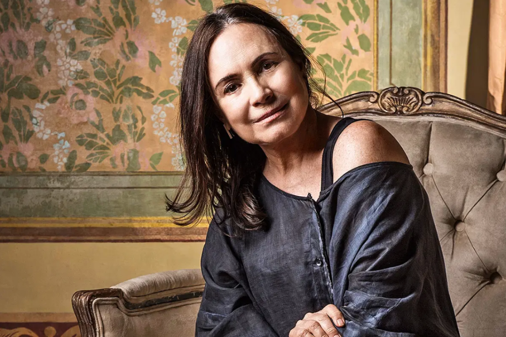 Após entrevista, Regina Duarte é processada por apologia à ditadura