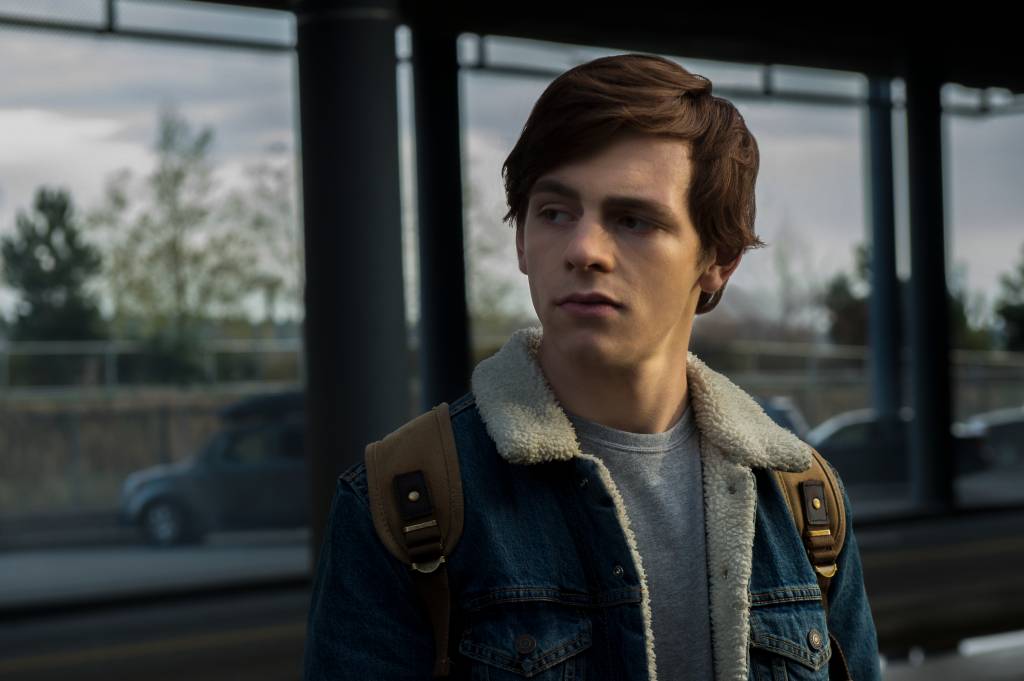 HARVEY KINKLE – O MUNDO SOMBRIO DE SABRINA HARVEY KINKLE – O MUNDO SOMBRIO DE SABRINA