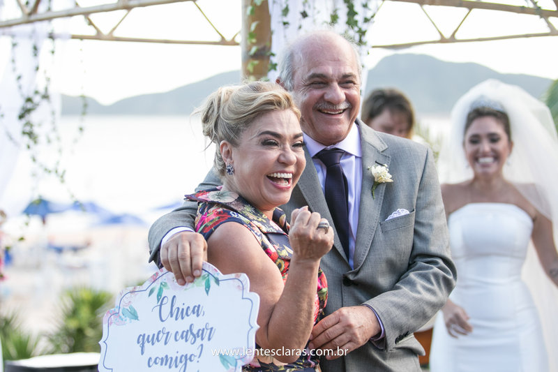 Esta noiva fez um casamento surpresa para a mãe no meio da própria cerimônia cocc81pia-de-c-cerimonia-5771