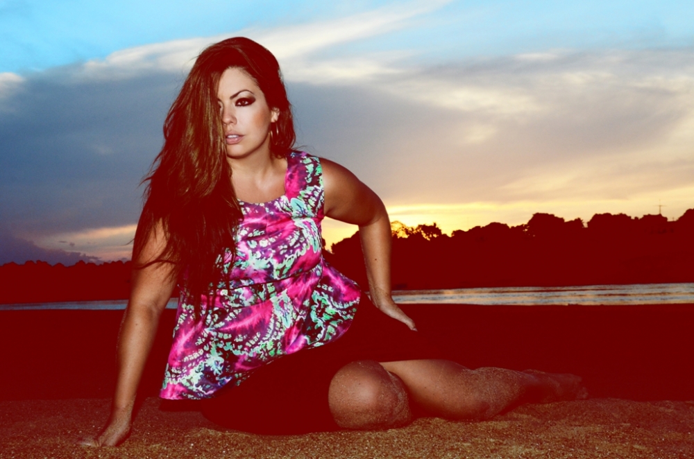 Top Model Plus Size Fluvia Lacerda lança coleção com a La Mafê