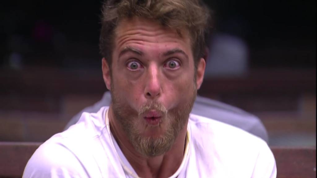 Daniel reage após saber que Ana Paula queria beijá-lo: ‘Nem em outra encarnação”