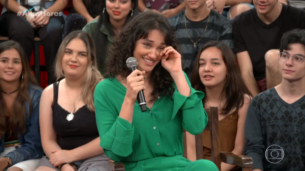 Débora Nascimento sobre parto: ‘após 16 horas fiz cesárea e foi lindo’