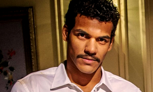 Em Família: Jairo morre e Juliana volta para Nando