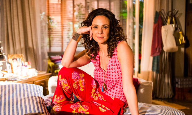 Em Família: Juliana some com criança na praia