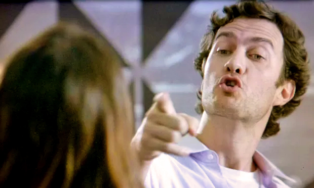 Em Família: Laerte agride Luiza