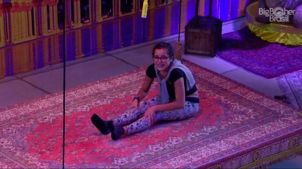 Emilly vence a prova do tapete voador e é a nova líder