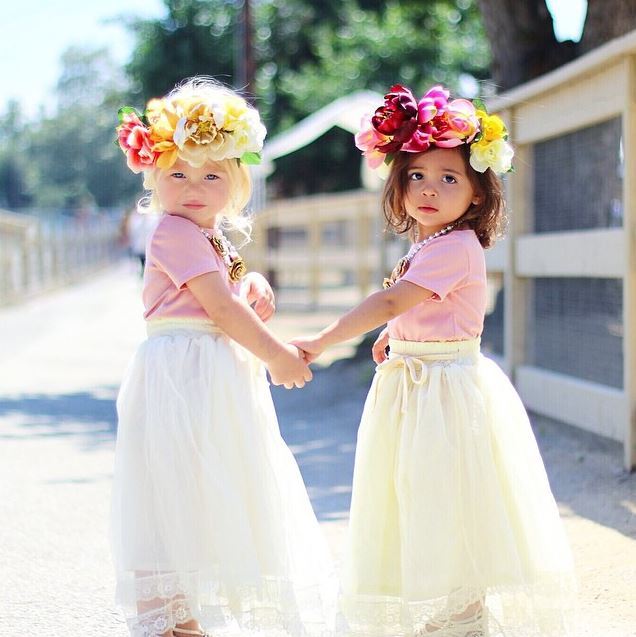 Essas BFFs de dois anos são a coisa mais fofa (e fashion!) que você verá hoje
