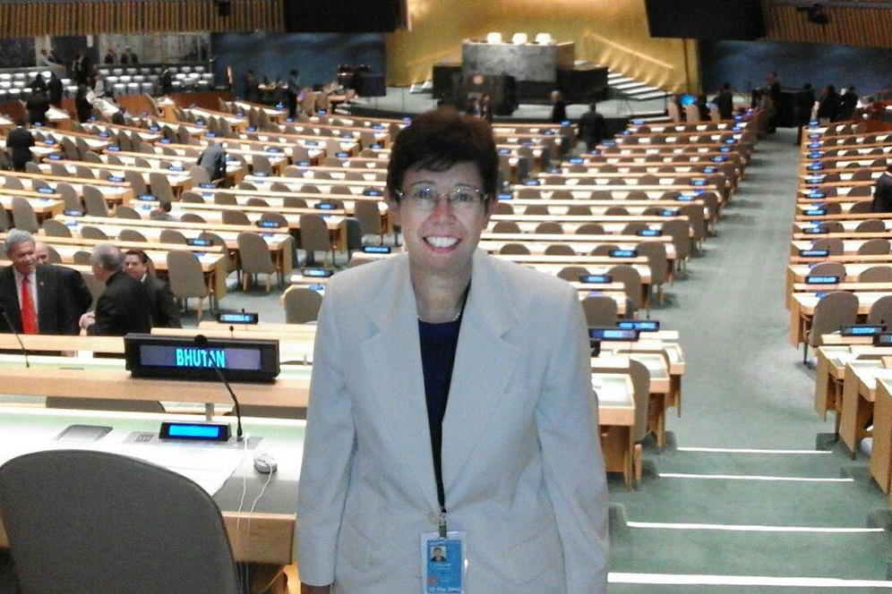 Pela 1ª vez, Papa nomeia mulher para Secretaria de Estado do Vaticano