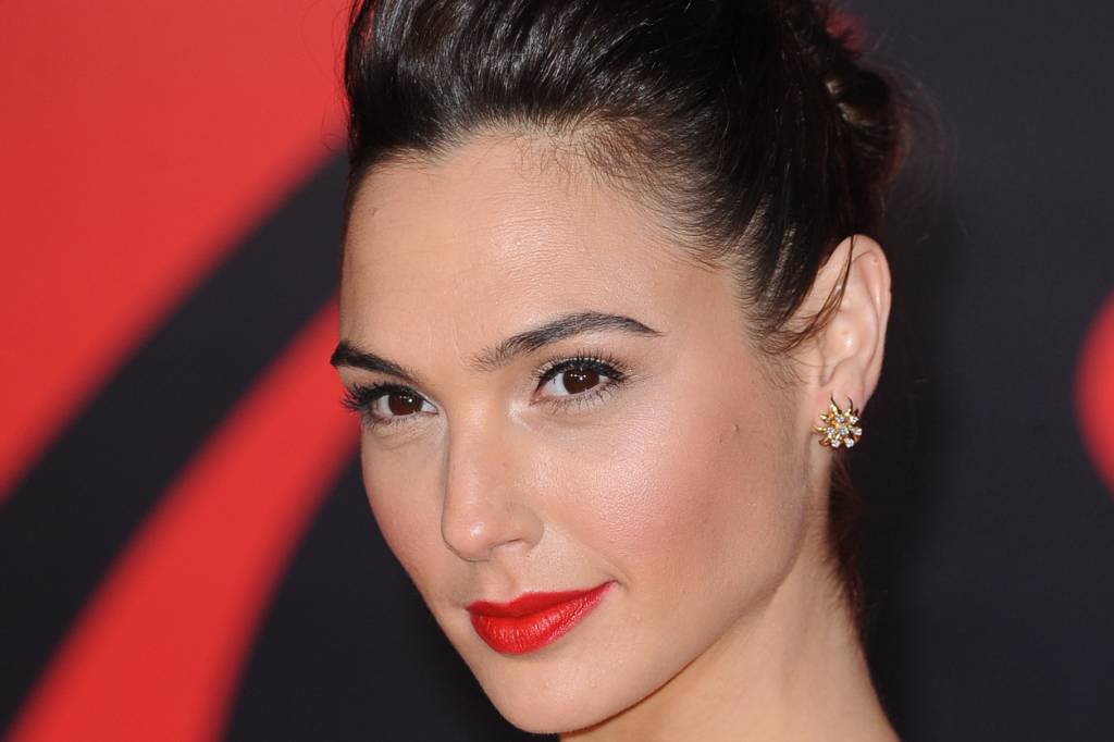 8 vezes em que Gal Gadot foi a mais poderosa do red carpet