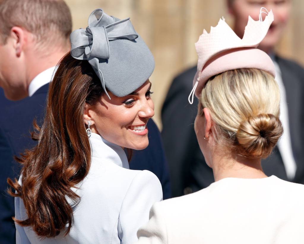 Kate Middleton repete look por motivo estratégico na missa de Páscoa