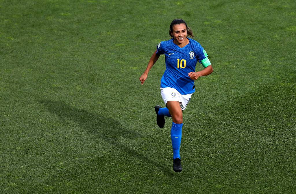 Marta e Klose são hoje os únicos atletas com 16 gols em Copas do Mundo