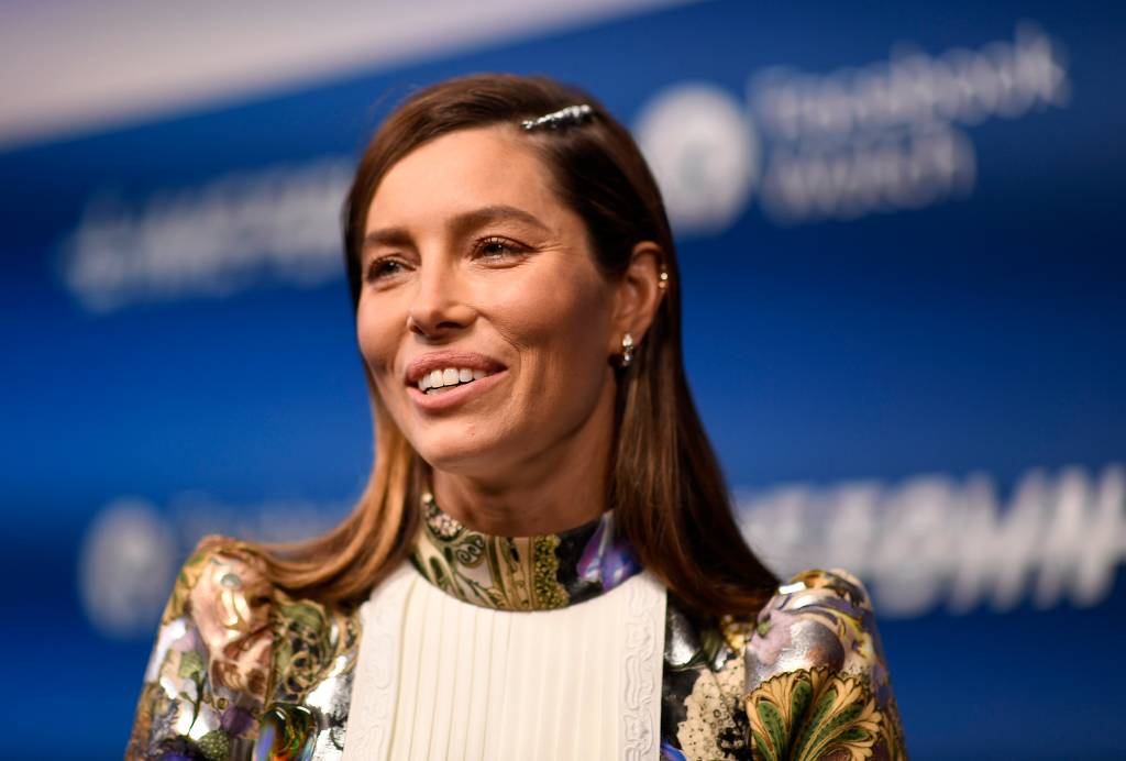 O Halloween ainda nem chegou e Jessica Biel já usou a melhor fantasia