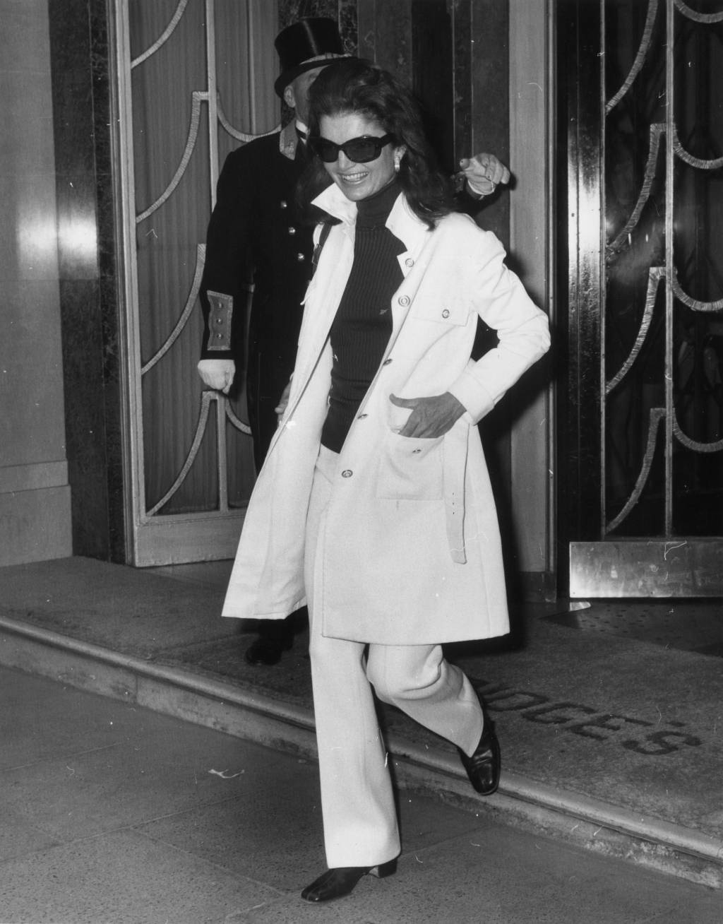 Sapatos de Jackie Kennedy Onassis escondiam importante truque