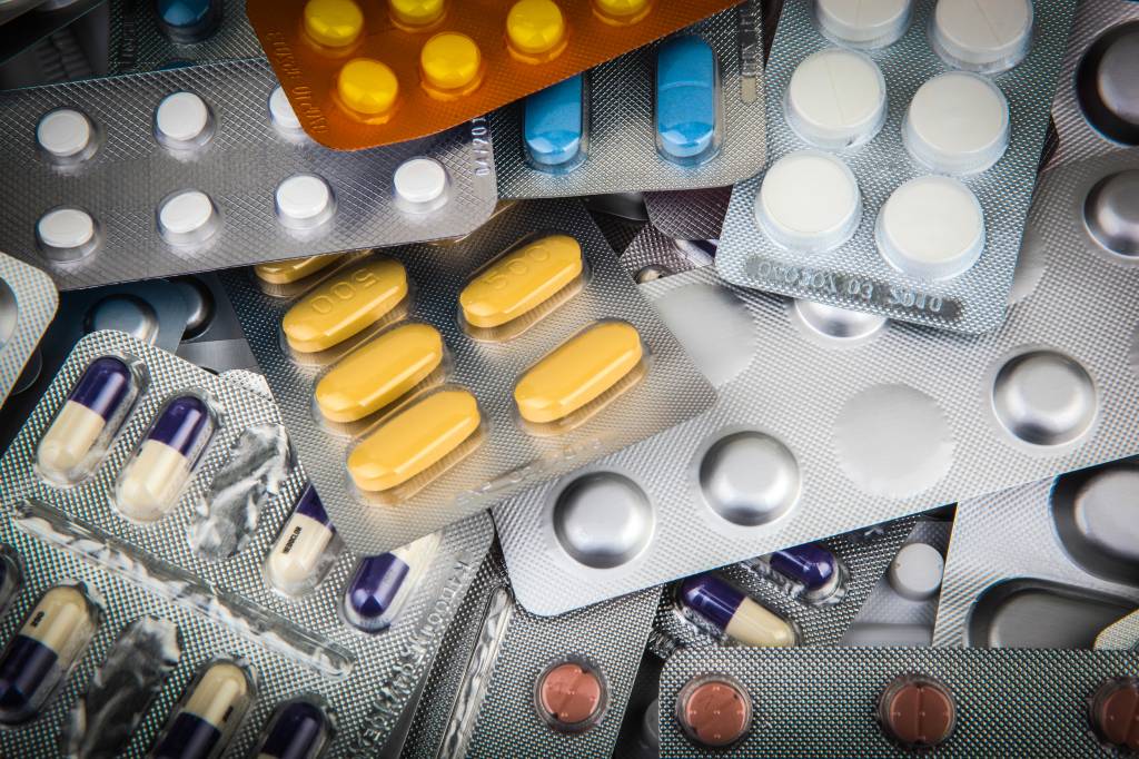 OMS tira restrição de medicamentos com ibuprofeno para tratar a Covid-19