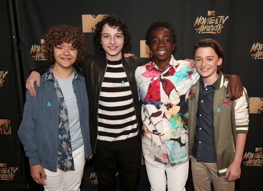 Gaten Matarazzo, Finn Wolfhard, Caleb McLaughlin, e Noah Schnapp de Stranger Things