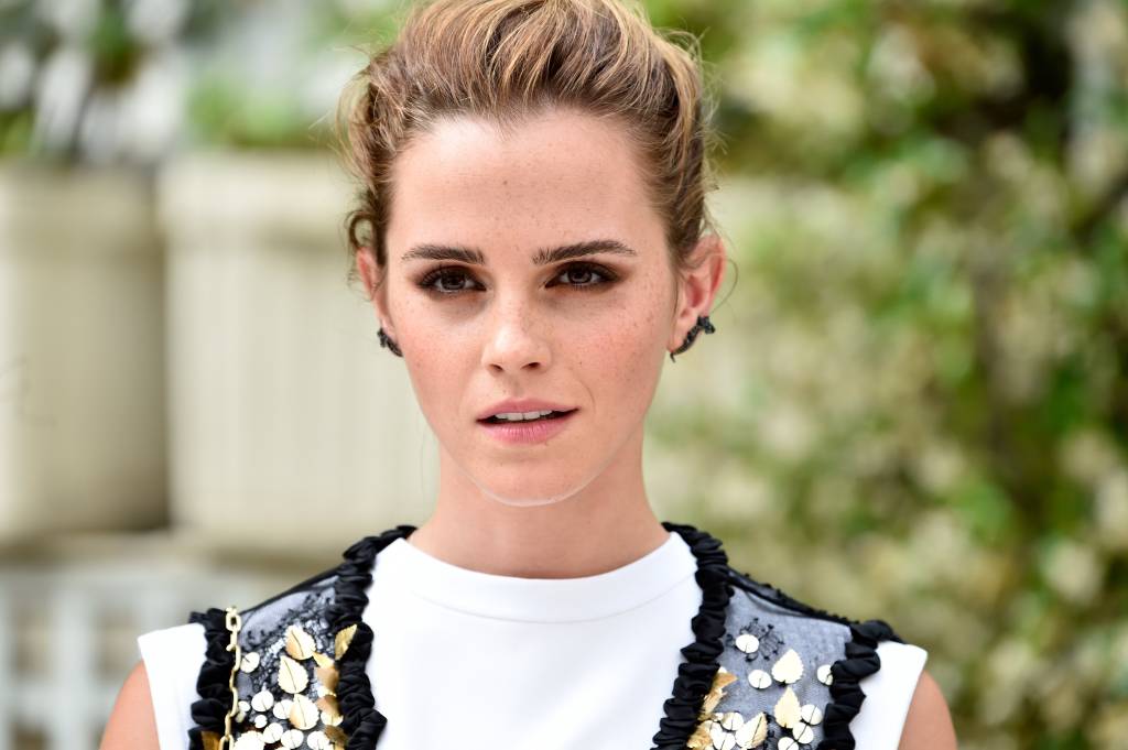 Os looks fashionistas de Emma Watson na divulgação de O Círculo