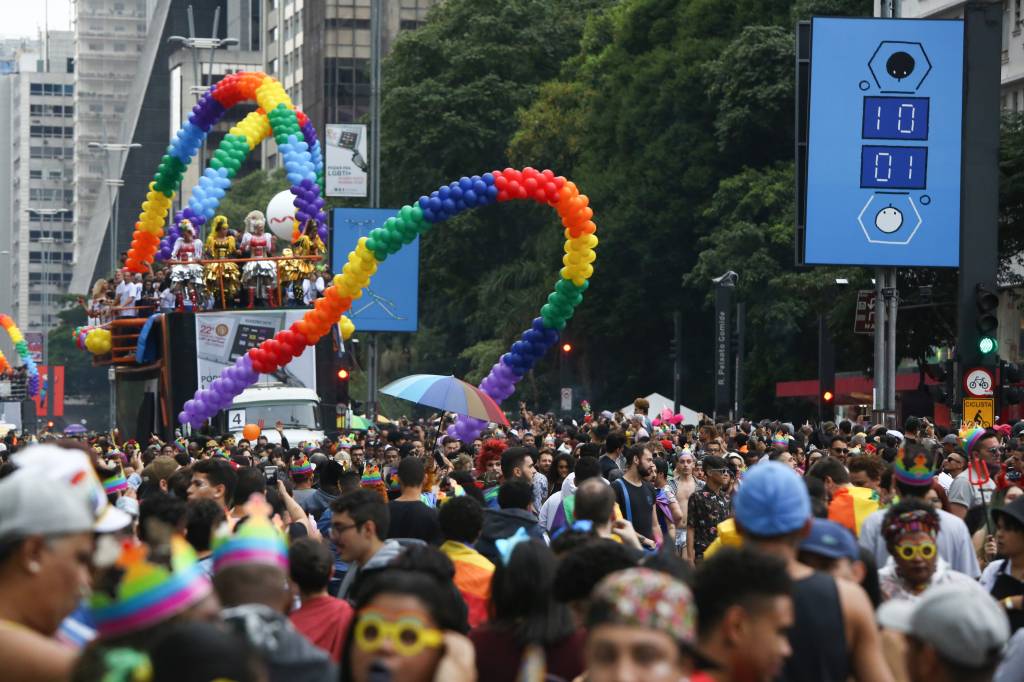 Confira as atrações, trios e horários da 23ª Parada do Orgulho LGBT de SP