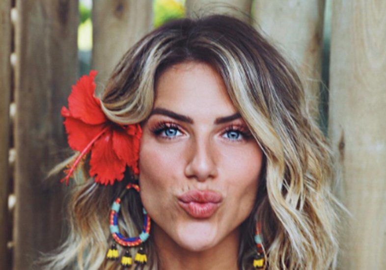 Beleza de verão: penteados e acessórios das famosas na praia