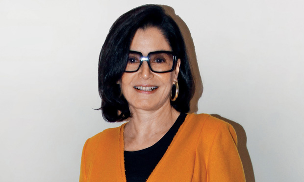 Gloria Kalil ensina a compor um visual correto e original para o trabalho