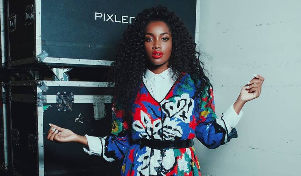 Iza fica NO CHÃO ao descobrir que seu álbum foi indicado ao Grammy Latino