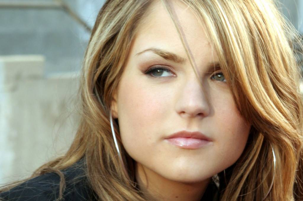 29 músicas que você ouvia no Ensino Médio e completam 10 anos