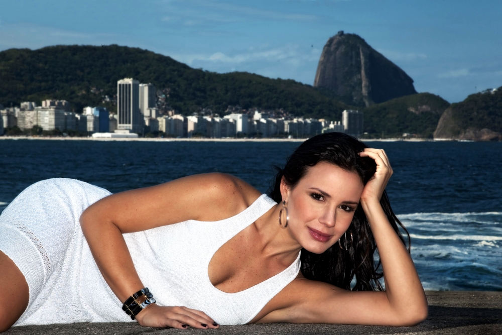 Juliana Knust está grávida de seu segundo filho