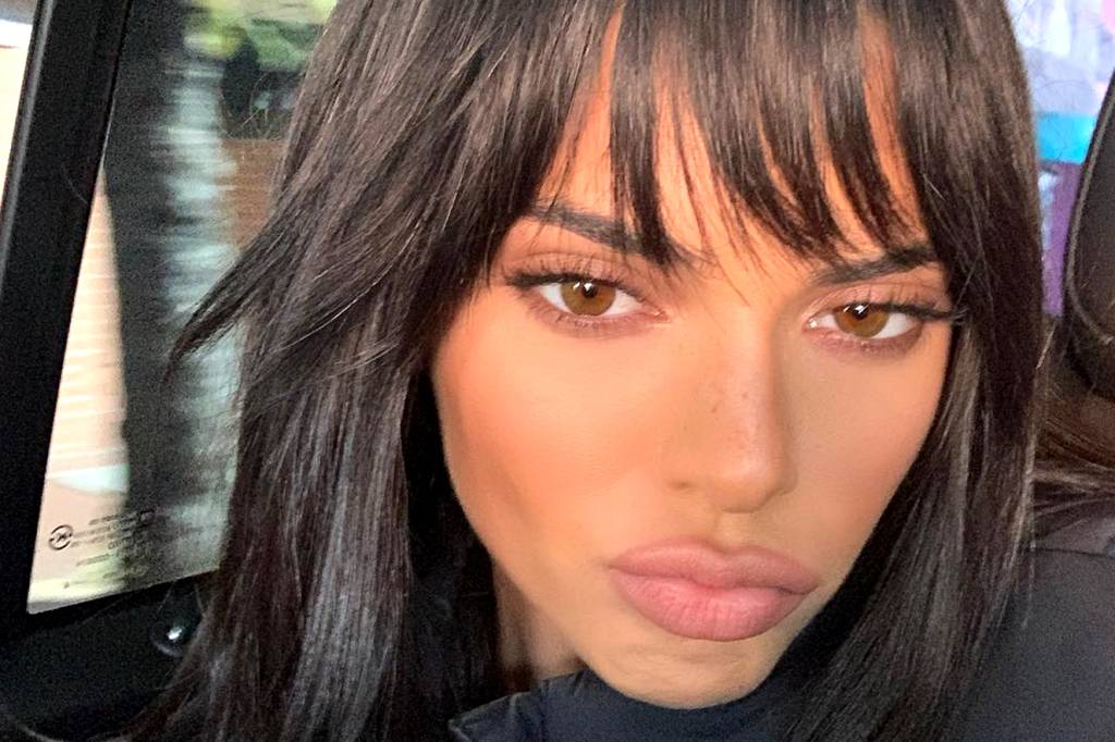 Adeus, skinny! Kendall Jenner usou o novo jeans do momento e ele é top