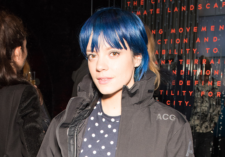 Lily Allen denuncia omissão da polícia depois de ser perseguida durante sete anos