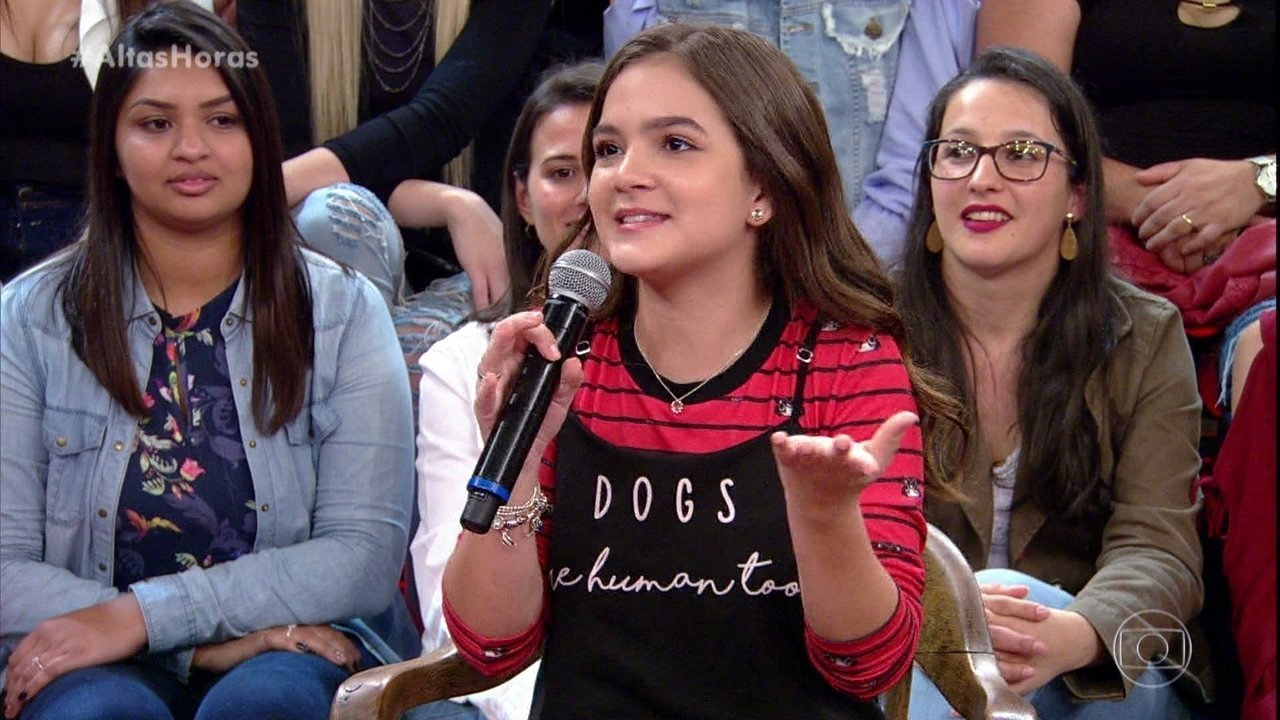 Mel Maia é tirada do palco do ‘Altas Horas’ durante quadro sobre sexo