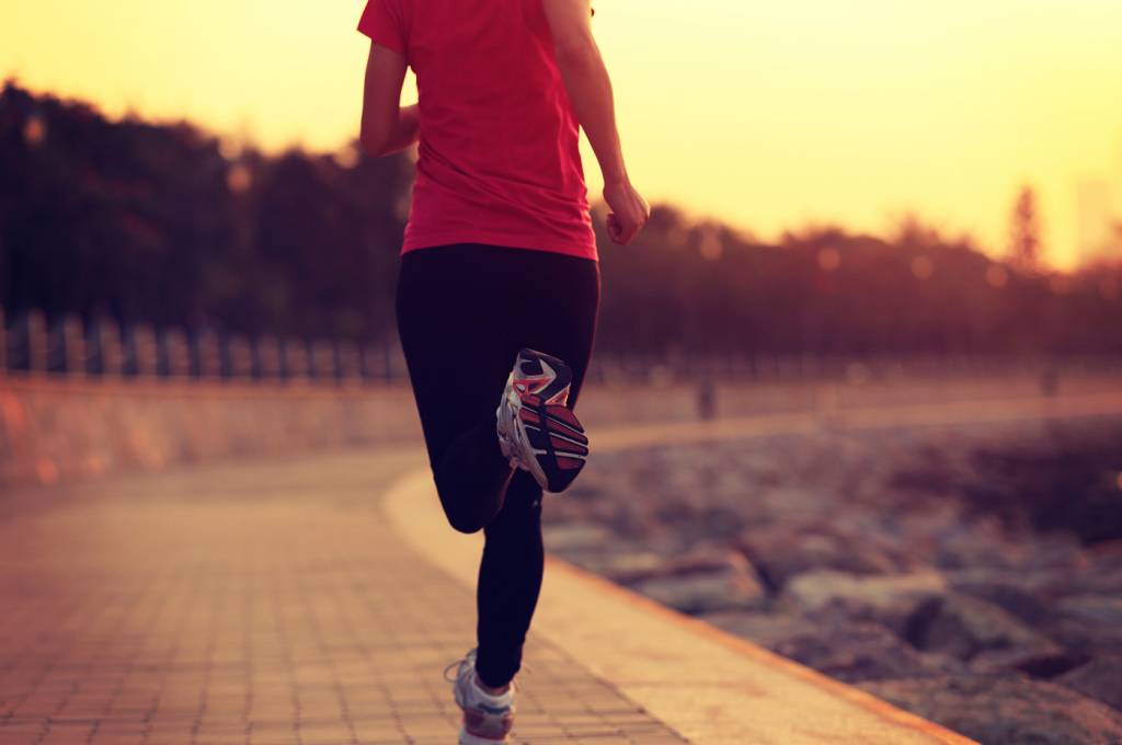 Kit básico para correr ou caminhar – linda – ao ar livre