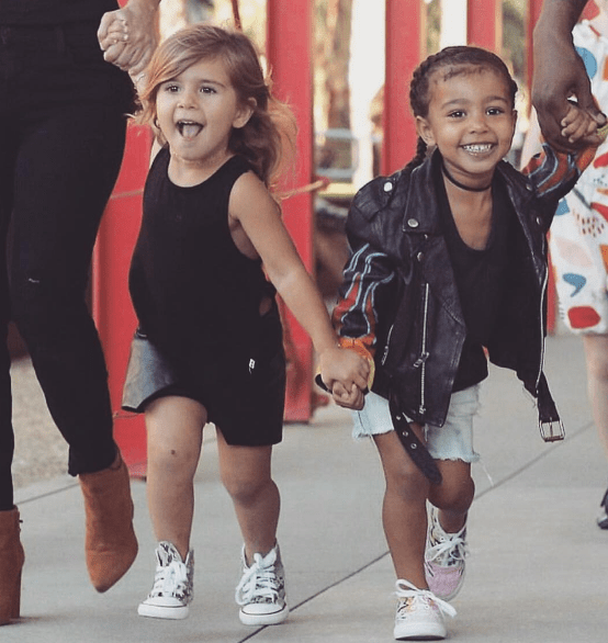 Veja as baby Kardashians North West e Penelope Disick cantando no Instagram