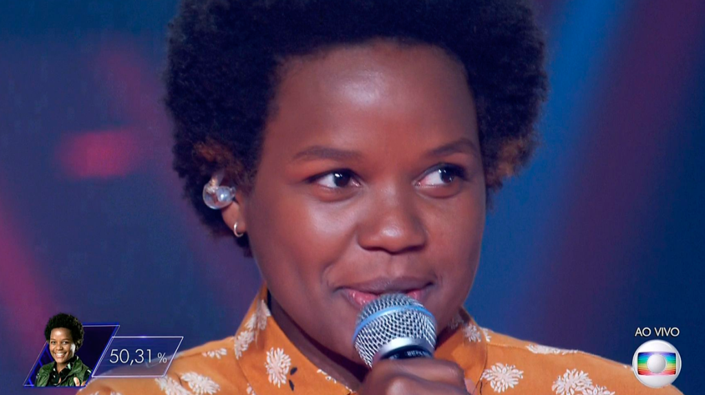 Priscila Tossan avança no The Voice após sucesso em voto popular