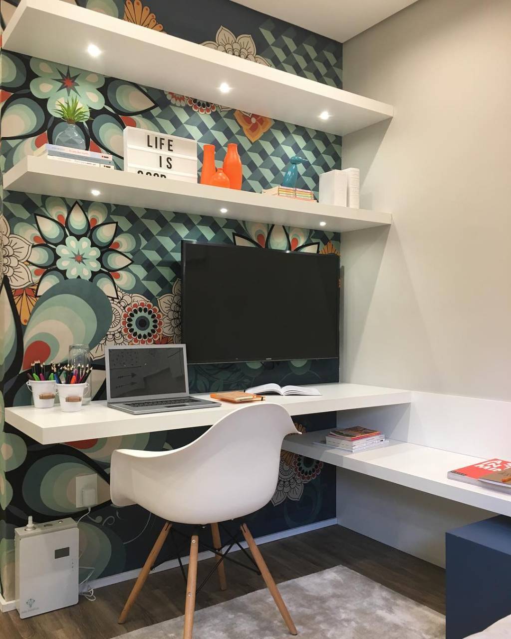 18 jeitos modernos de usar a estampa floral na decoração