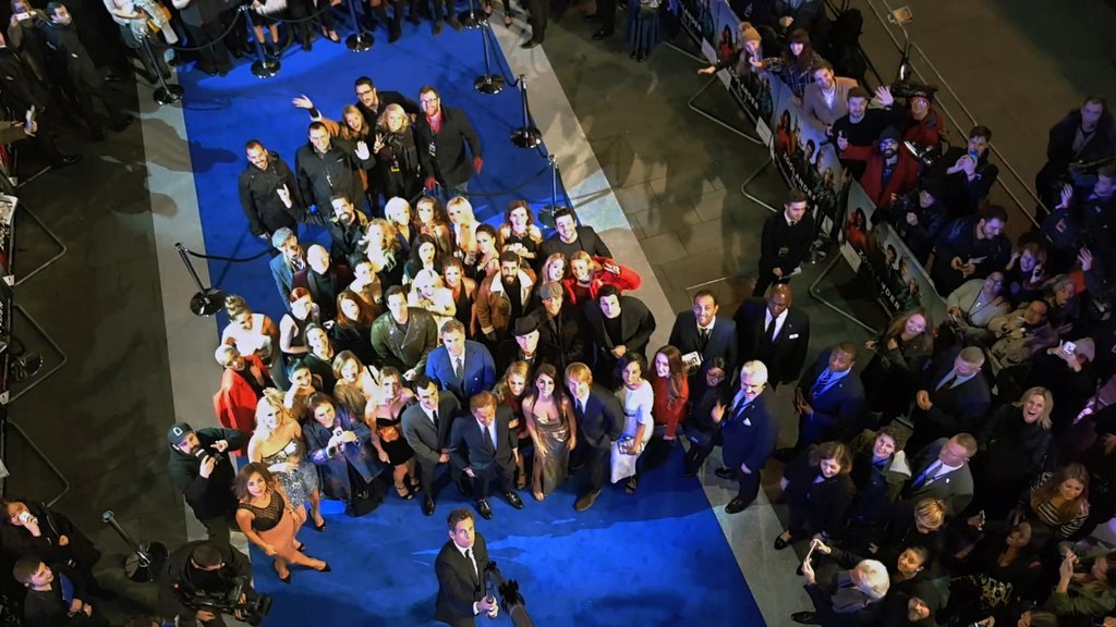 Ben Stiller tenta bater recorde de pau de selfie na pré-estreia de “Zoolander 2”