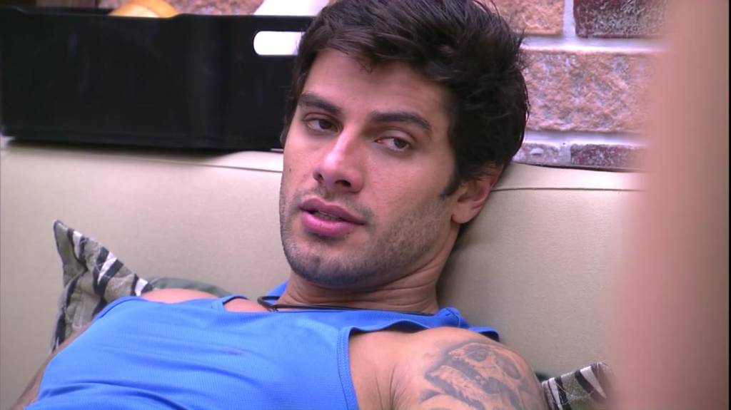 ‘Nunca me afundei tanto’, diz Renan sobre participar do BBB16