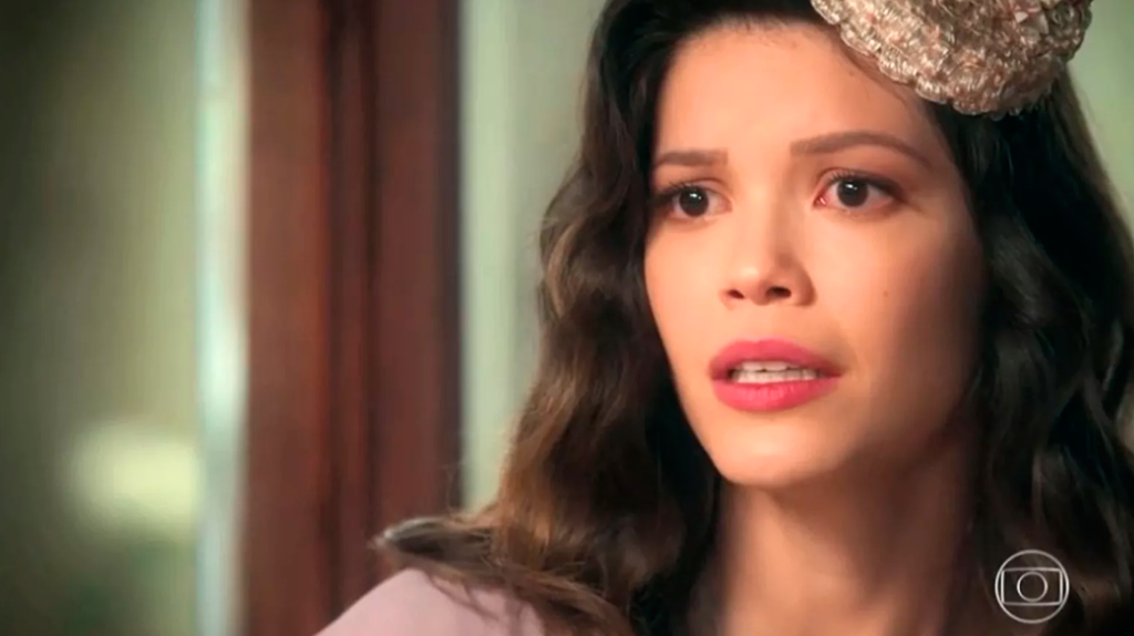 Cris desiste de viajar no tempo em ‘Espelho da Vida’