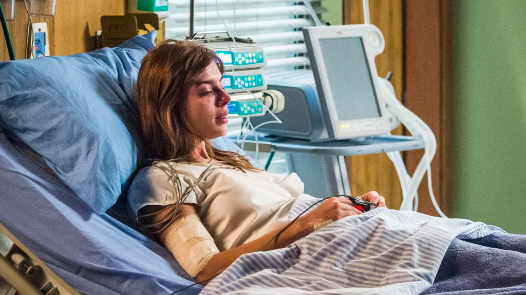 Rochelle sai da cadeira de rodas e salva família de assalto em Segundo Sol