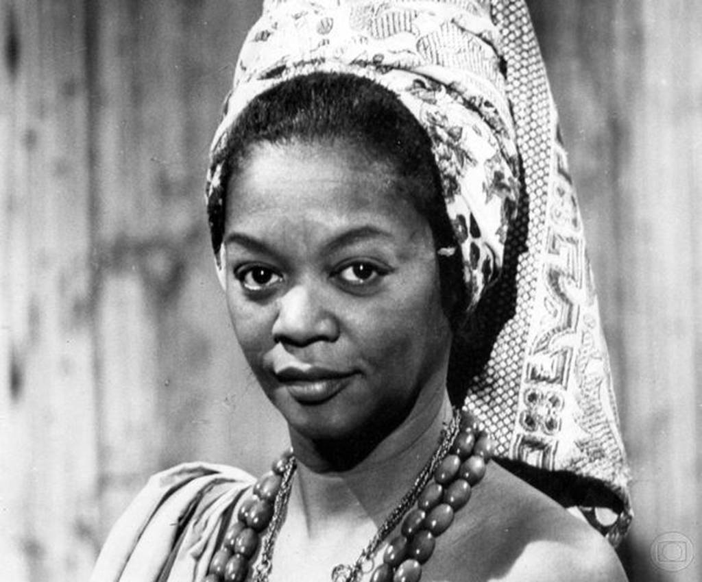 Famosos prestam homenagem e lamentam a morte de Ruth de Souza