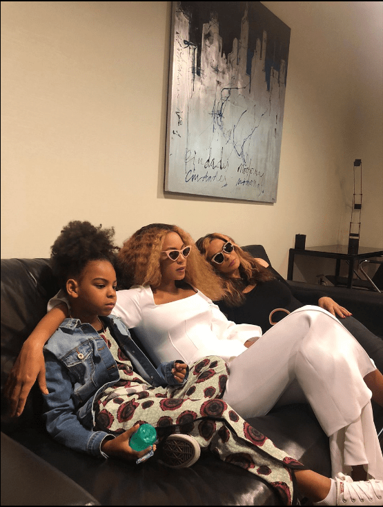 Blue, Beyonce e Tina Knowles Blue, Beyonce e Tina Knowles