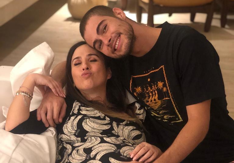 Tatá Werneck revela ter ficado nervosa com pedidos para filha nascer logo