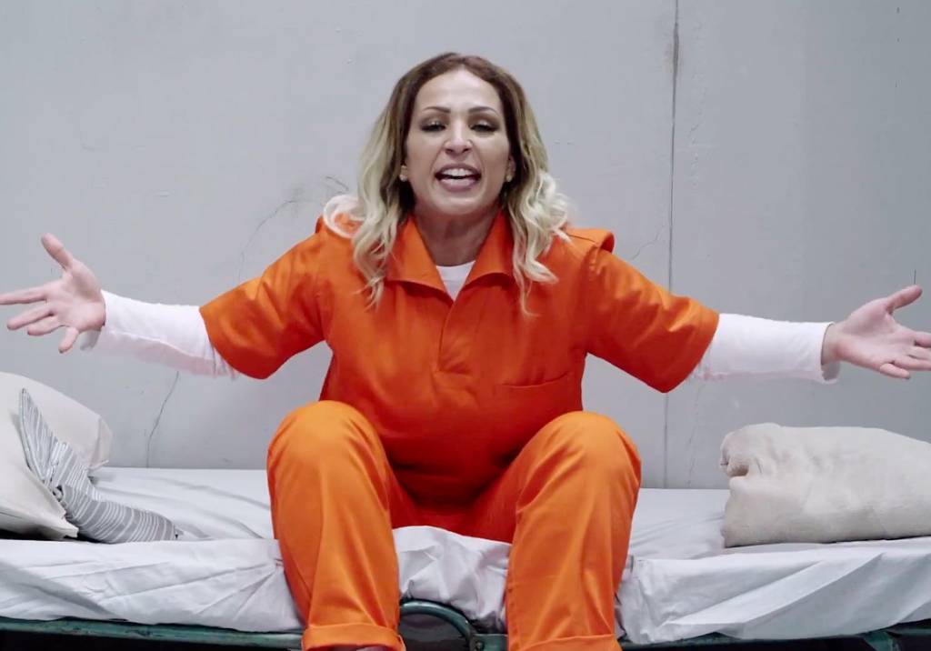 Valesca Popozuda faz versão inspirada em ‘Orange is the New Black’