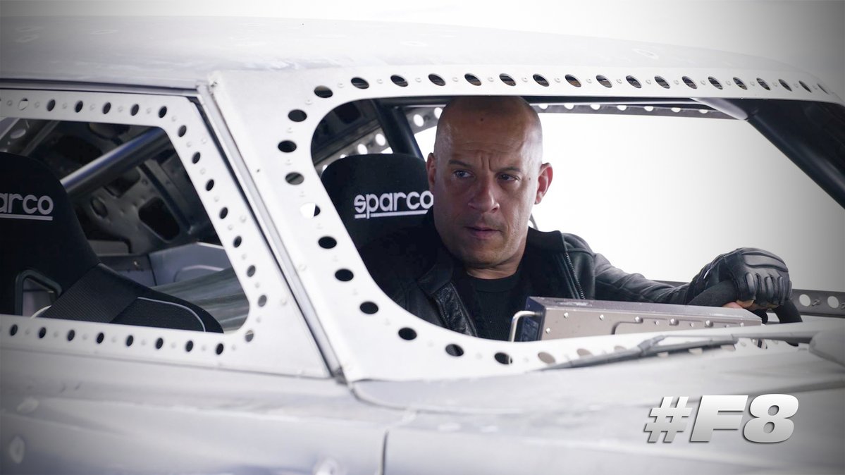Assista ao trailer de ‘Velozes e Furiosos 8’, com Charlize Theron