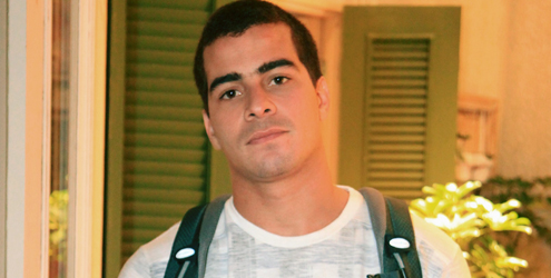 Insensato Coração: Vinícius mata jovem gay