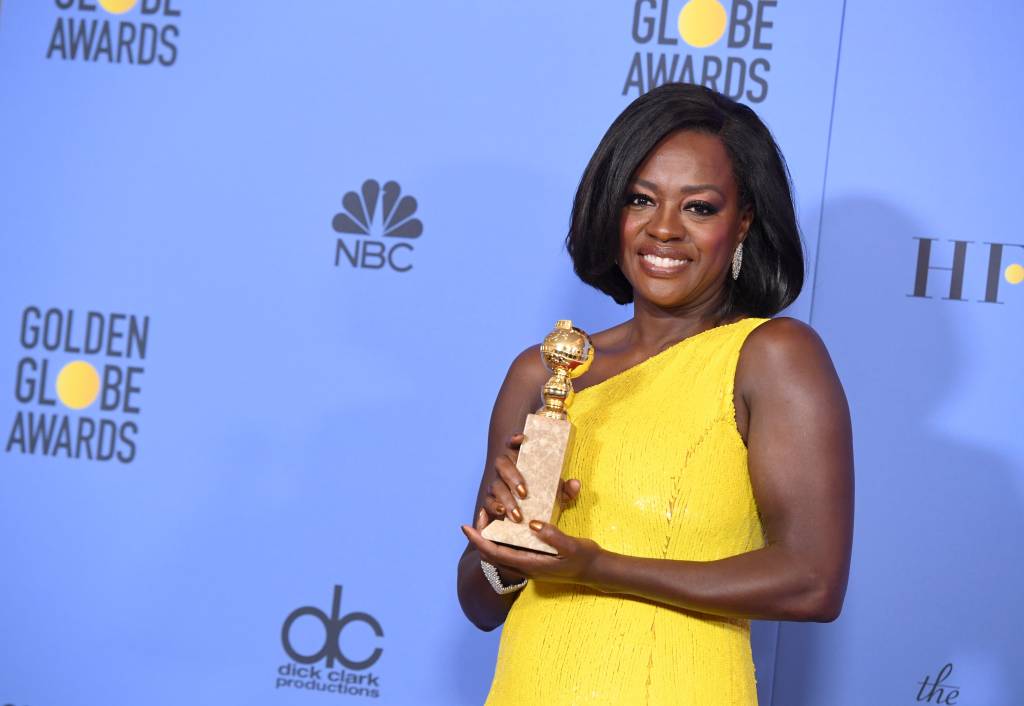 74th Annual Golden Globe Awards - Press Room 74th Annual Golden Globe Awards – Press Room