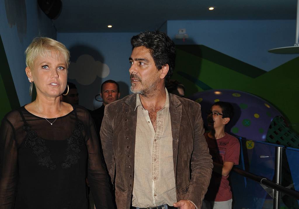 Xuxa e Juno no lançamento da Casa X